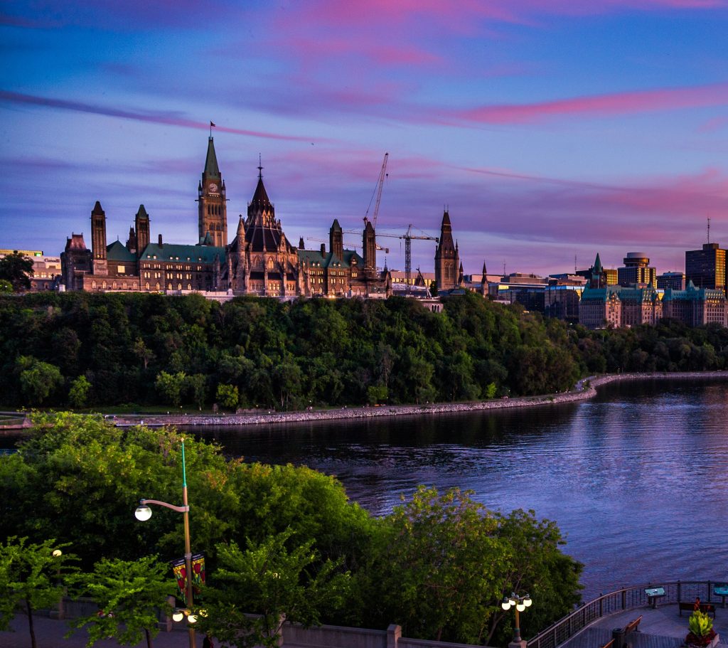 Scenic tour of Ottawa - Not The Destination Public Transit Tourism Hub